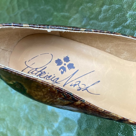 🎄NWOT Patricia Nash Anita Pumps🎄 - Picture 4 of 6